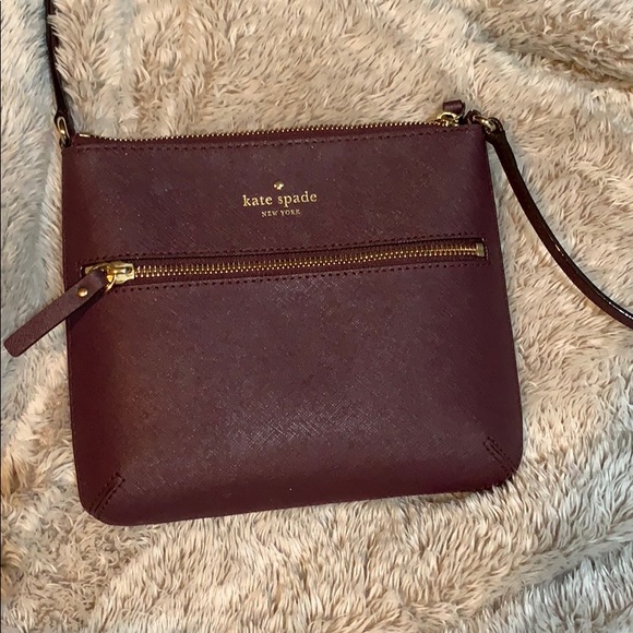 kate spade Handbags - Kate Spade Crossbody